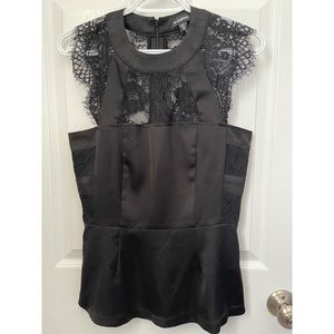 Le Chateau top size small